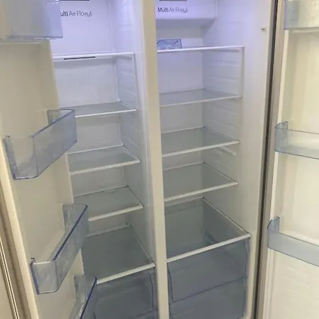 Family-friendly And Cozy 3-bedroom In Apartment