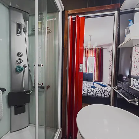 Family-friendly And Cozy 3-bedroom In Apartment Lisbon