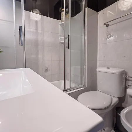 Family-friendly And Cozy 3-bedroom In Apartment