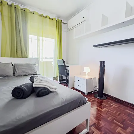 Family-friendly And Cozy 3-bedroom In Apartment