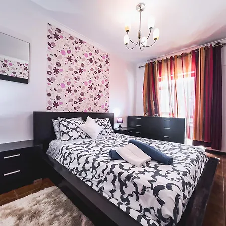 Apartment Family-friendly And Cozy 3-bedroom In *