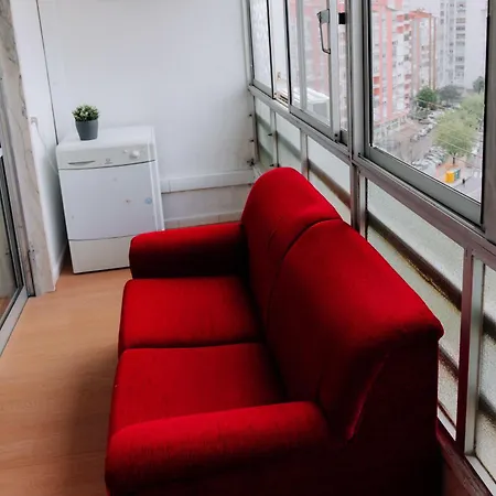 Family-friendly And Cozy 3-bedroom In * Lisbon