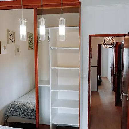 Family-friendly And Cozy 3-bedroom In *