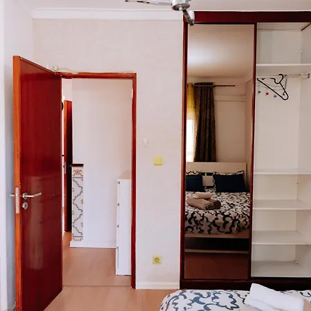 Family-friendly And Cozy 3-bedroom In